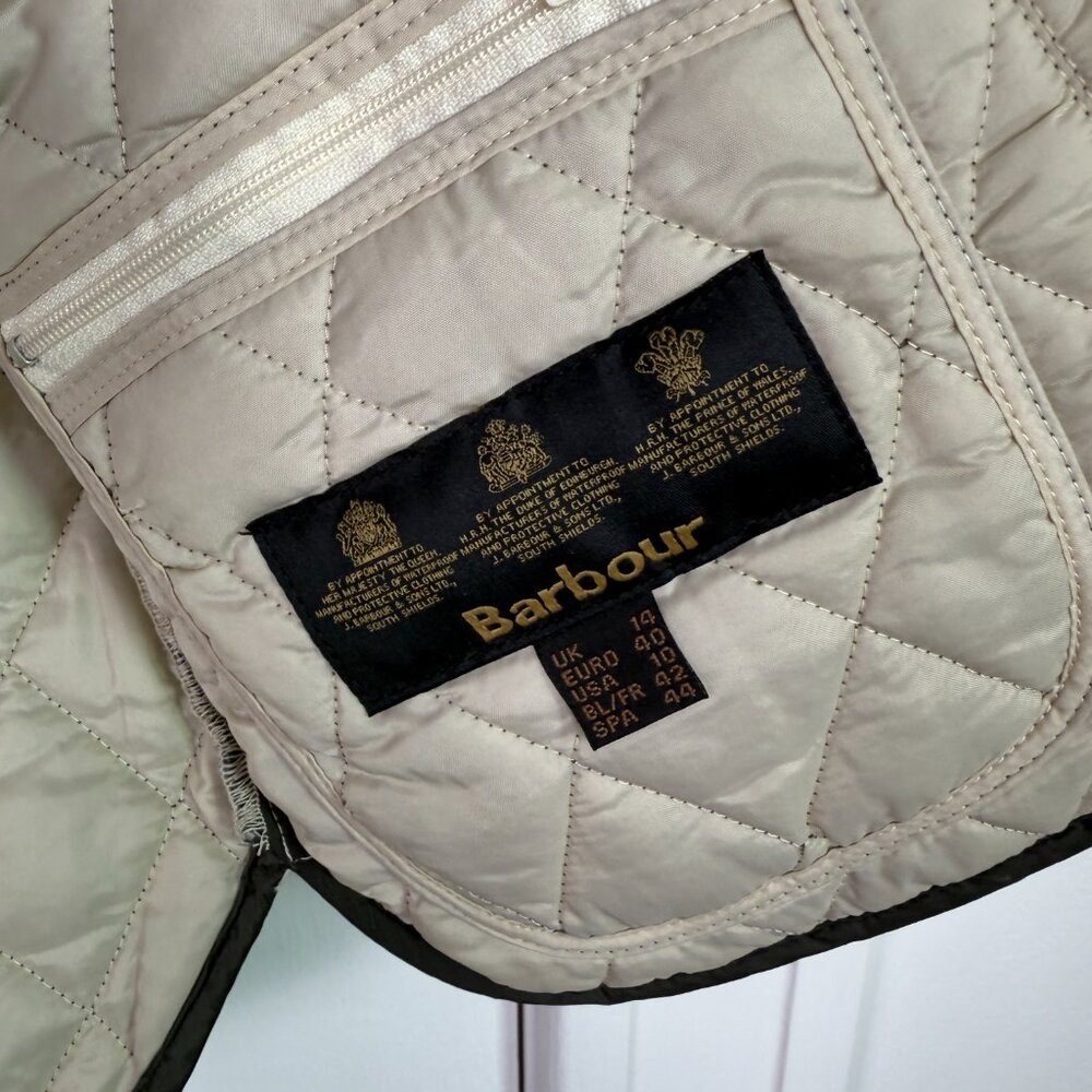 Barbour Quilted Jacket – Size US 10 (UK 14) - Picture 7 of 14